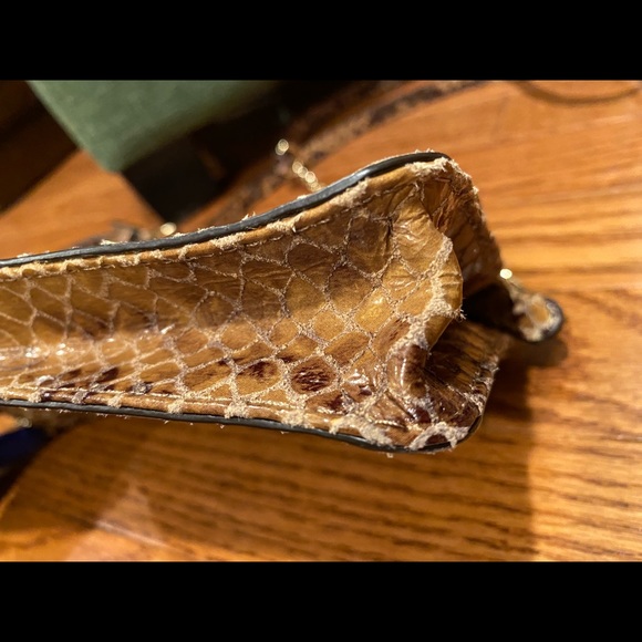 Michael Kors Crossbody - Picture 3 of 10